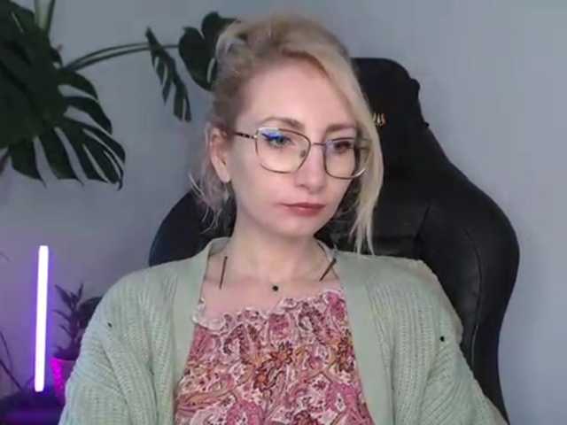 CinderellaMoon webcam