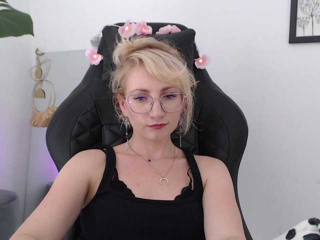 CinderellaMoon live webcam show