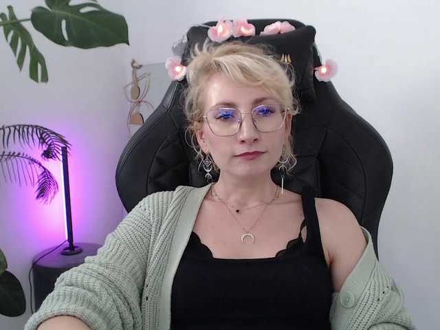 CinderellaMoon live webcam show