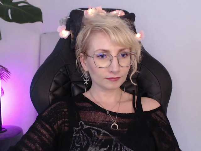 CinderellaMoon live webcam show