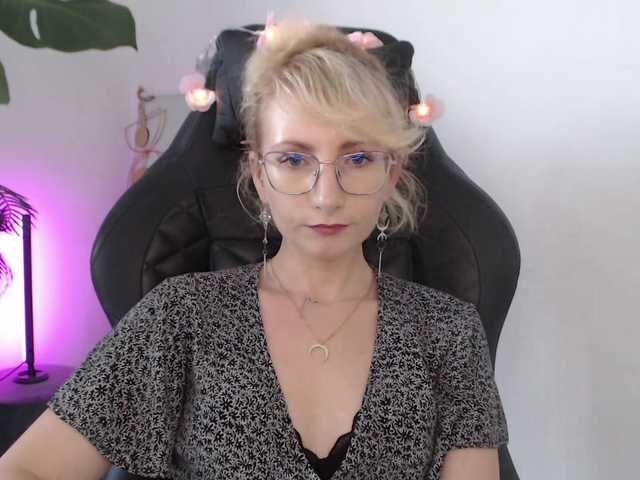 CinderellaMoon live webcam show