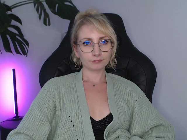 CinderellaMoon Live Cam on BongaCams