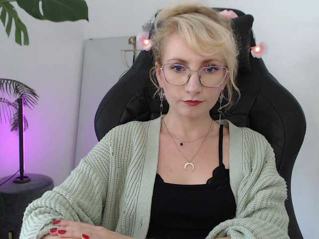 CinderellaMoon live webcam show