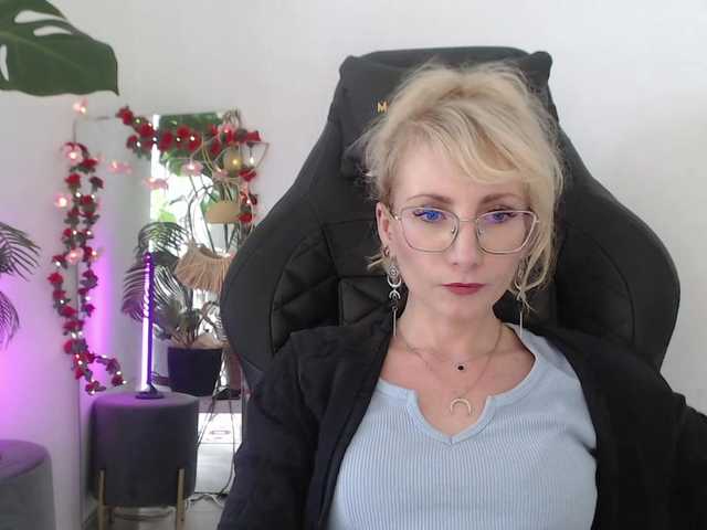 CinderellaMoon Cam en directo en BongaCams