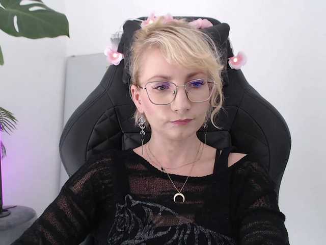 CinderellaMoon live webcam show