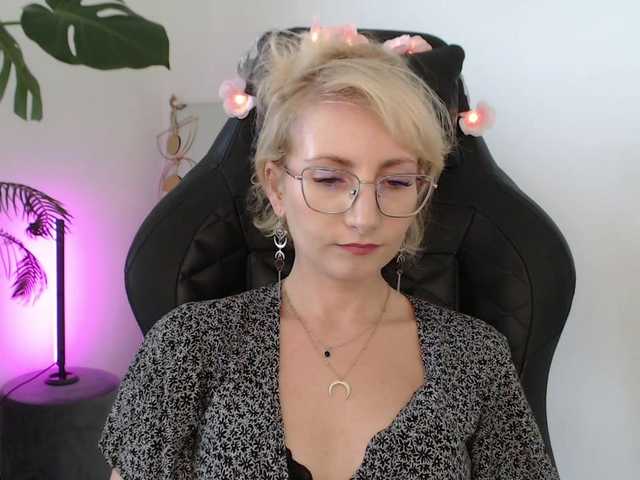 CinderellaMoon live webcam show