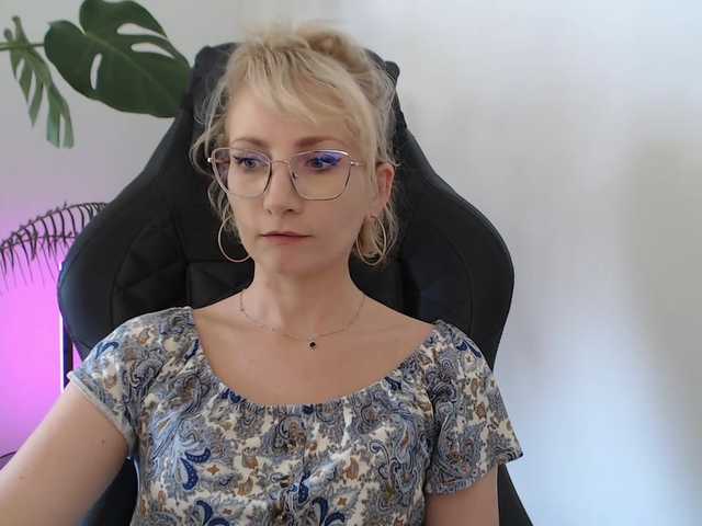 CinderellaMoon webcam