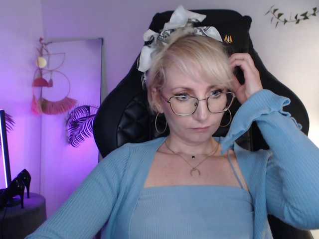 CinderellaMoon live cam preview