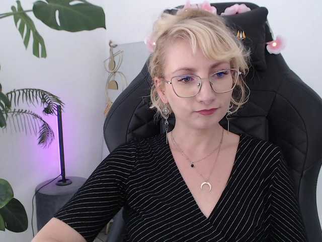 CinderellaMoon live webcam show