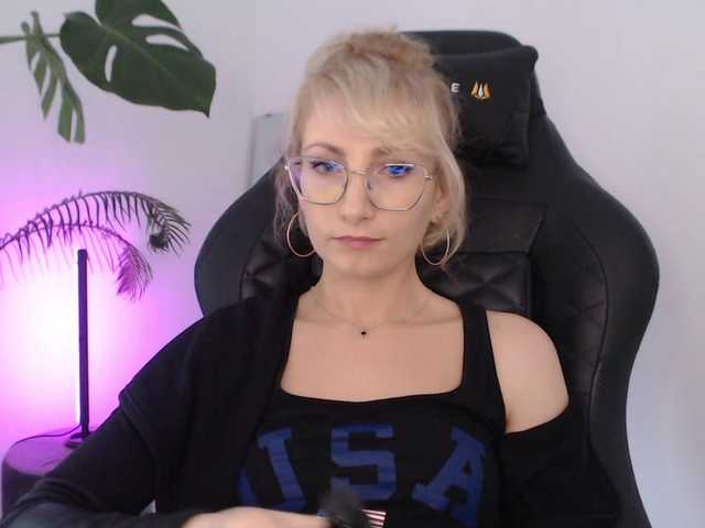 CinderellaMoon live cam