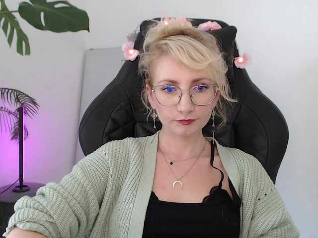 CinderellaMoon live webcam show