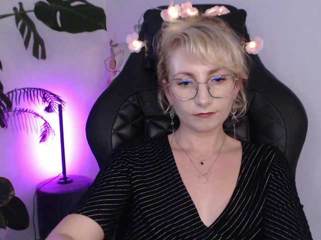 CinderellaMoon live webcam show