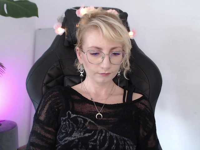 CinderellaMoon live webcam show