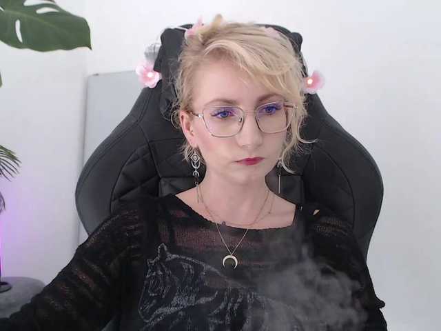 CinderellaMoon live webcam show