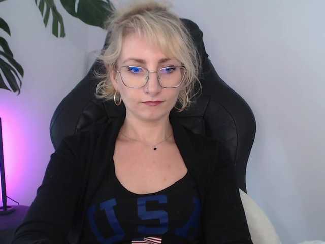 CinderellaMoon live cam on BongaCams