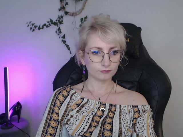 CinderellaMoon live cam on BongaCams