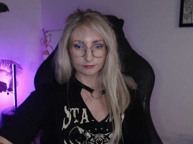 CinderellaMoon live cam on BongaCams