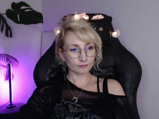 CinderellaMoon live webcam show