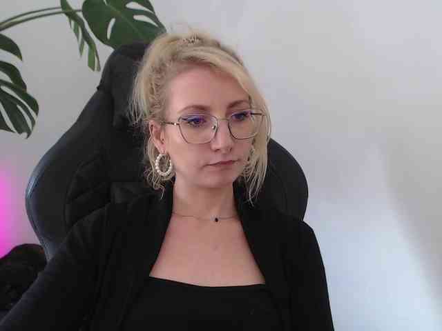 CinderellaMoon webcam