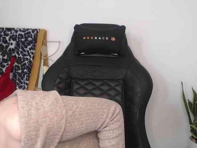 CinderellaMoon webcam