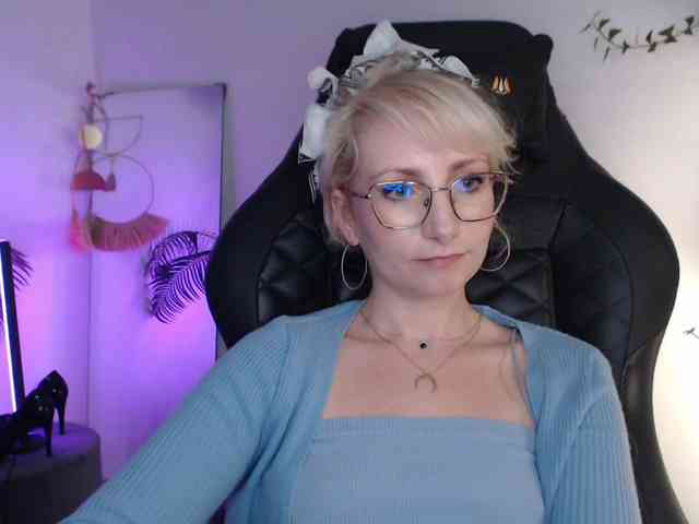 CinderellaMoon webcam