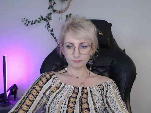 CinderellaMoon webcam