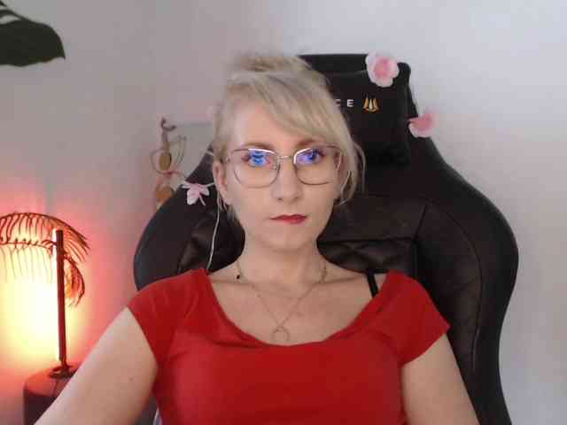 CinderellaMoon webcam