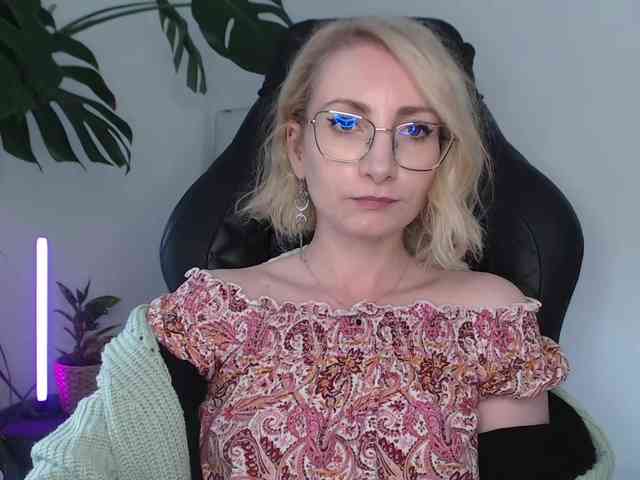 Model: CinderellaMoon