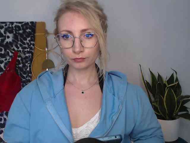 CinderellaMoon webcam