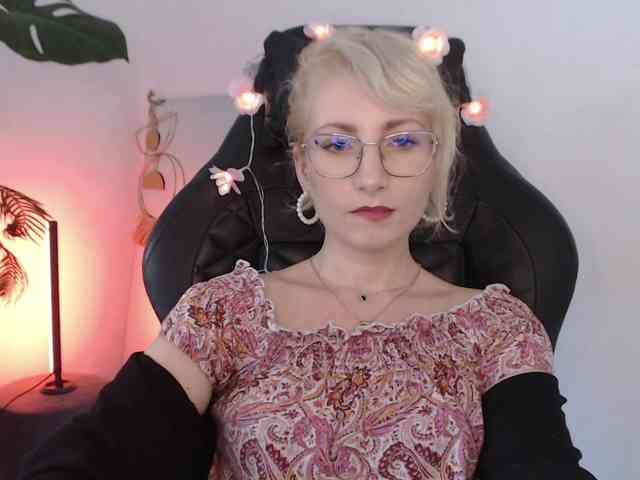 CinderellaMoon webcam