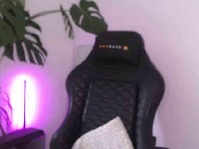 CinderellaMoon webcam