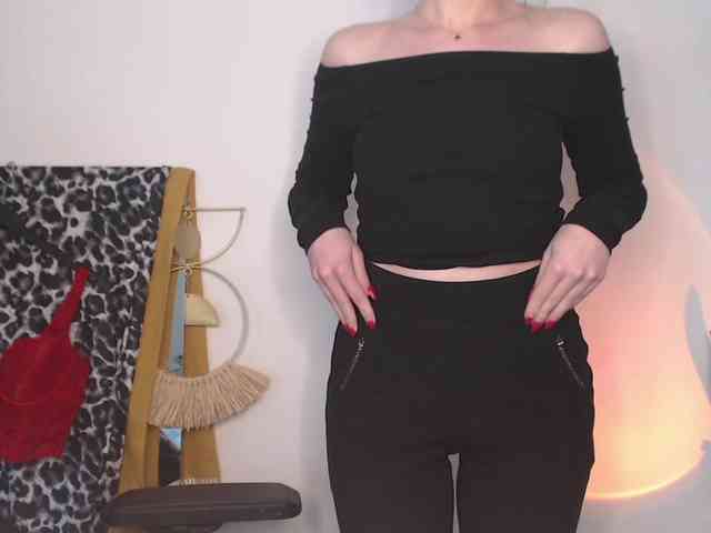 CinderellaMoon webcam