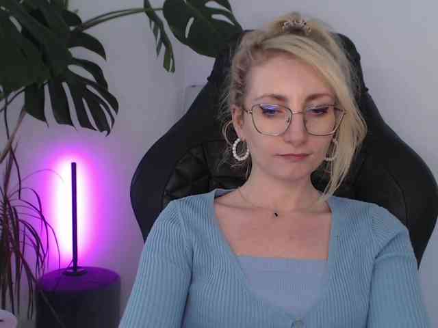 CinderellaMoon webcam