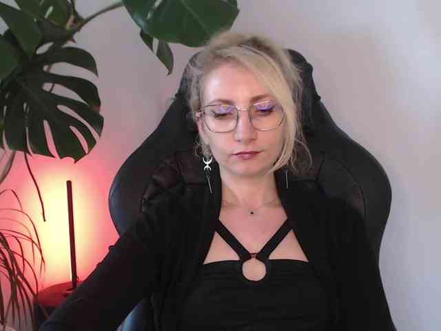 CinderellaMoon webcam