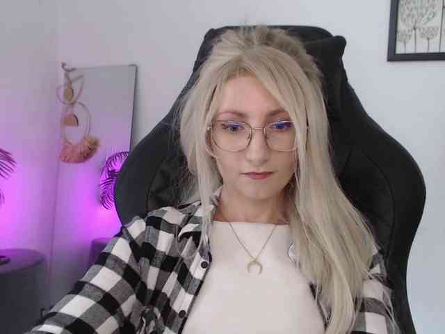 CinderellaMoon webcam