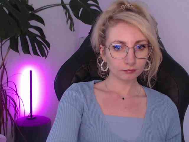 CinderellaMoon webcam