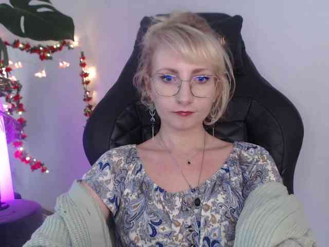 CinderellaMoon webcam