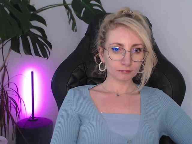 CinderellaMoon webcam