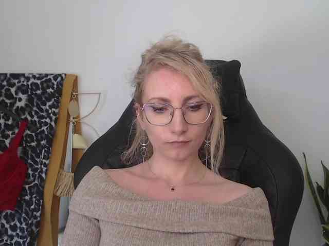 CinderellaMoon webcam