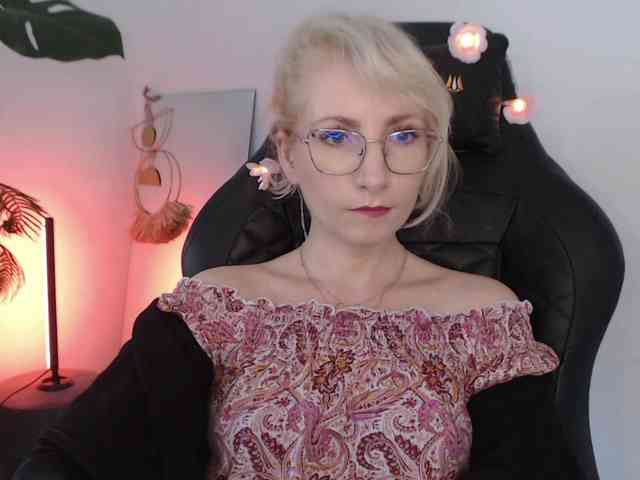 CinderellaMoon webcam