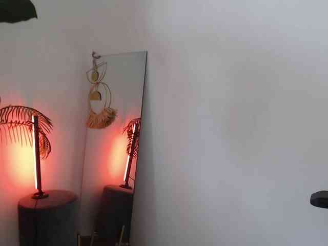 CinderellaMoon webcam