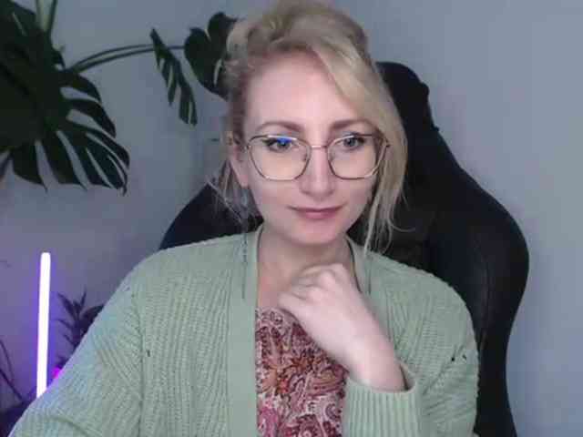 Model: CinderellaMoon