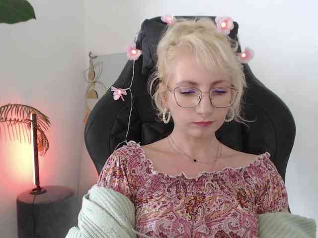 Model: CinderellaMoon