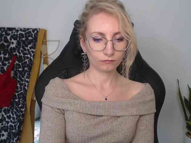 CinderellaMoon webcam