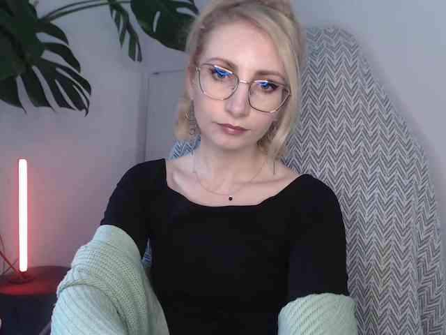 CinderellaMoon webcam