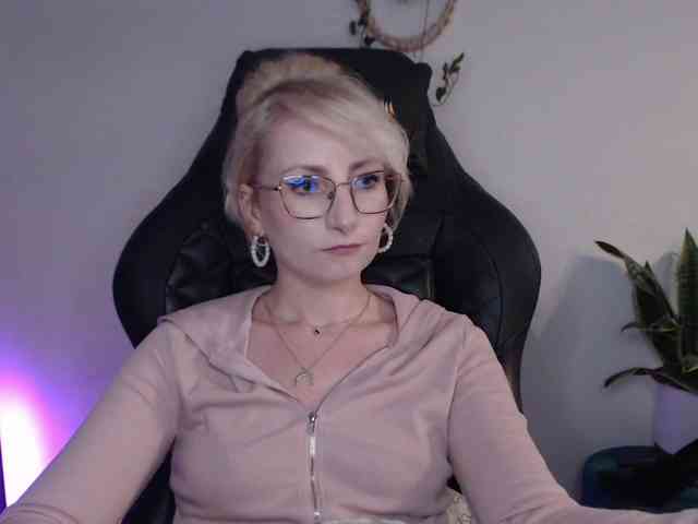 CinderellaMoon webcam