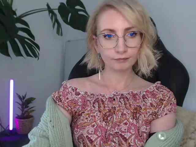 Model: CinderellaMoon