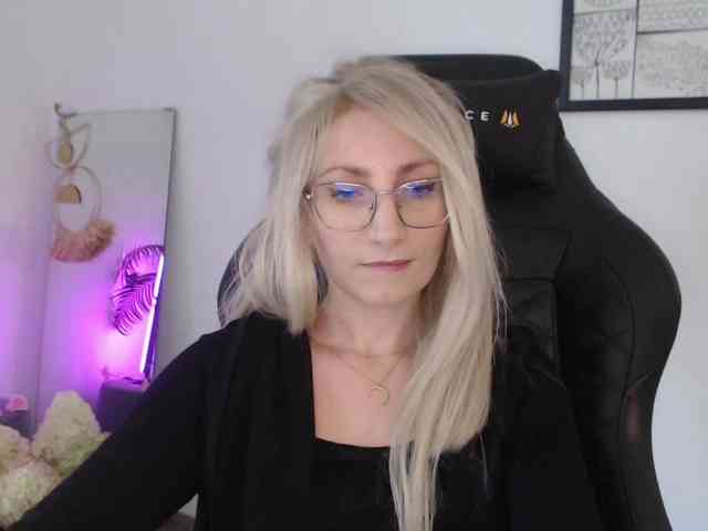 CinderellaMoon Live Webcam on BongaCams