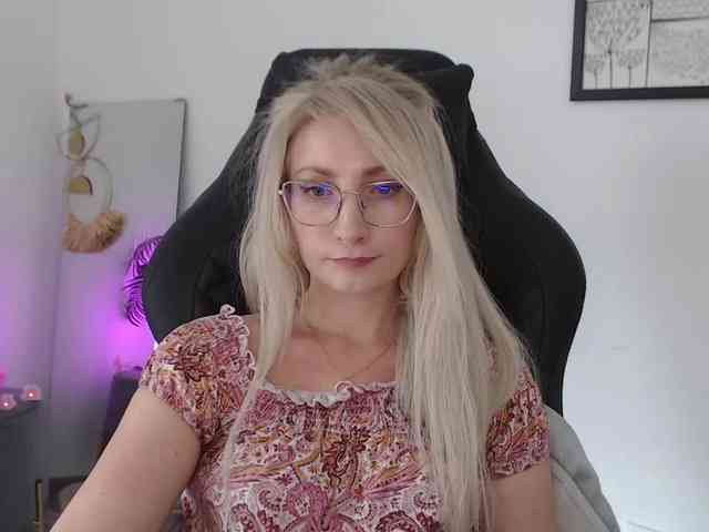 CinderellaMoon webcam