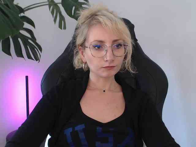 CinderellaMoon webcam